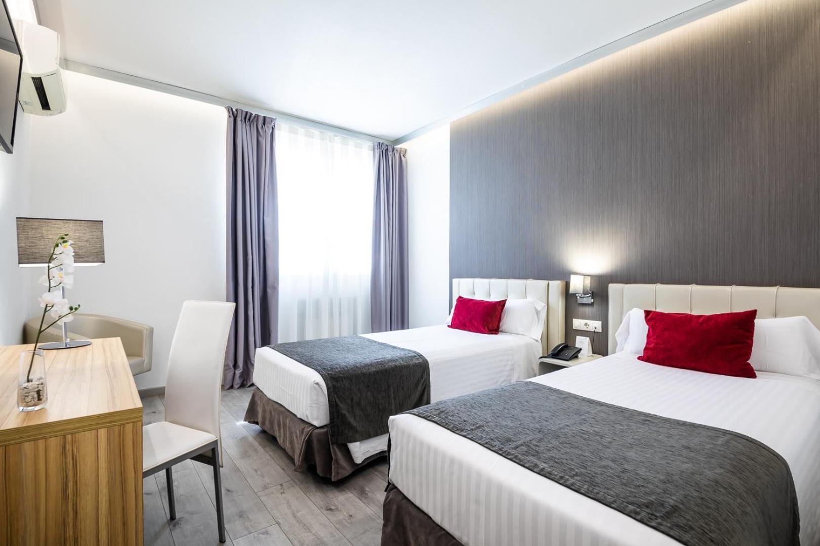 Sweet Hotel Renasa Valencia Room photo
